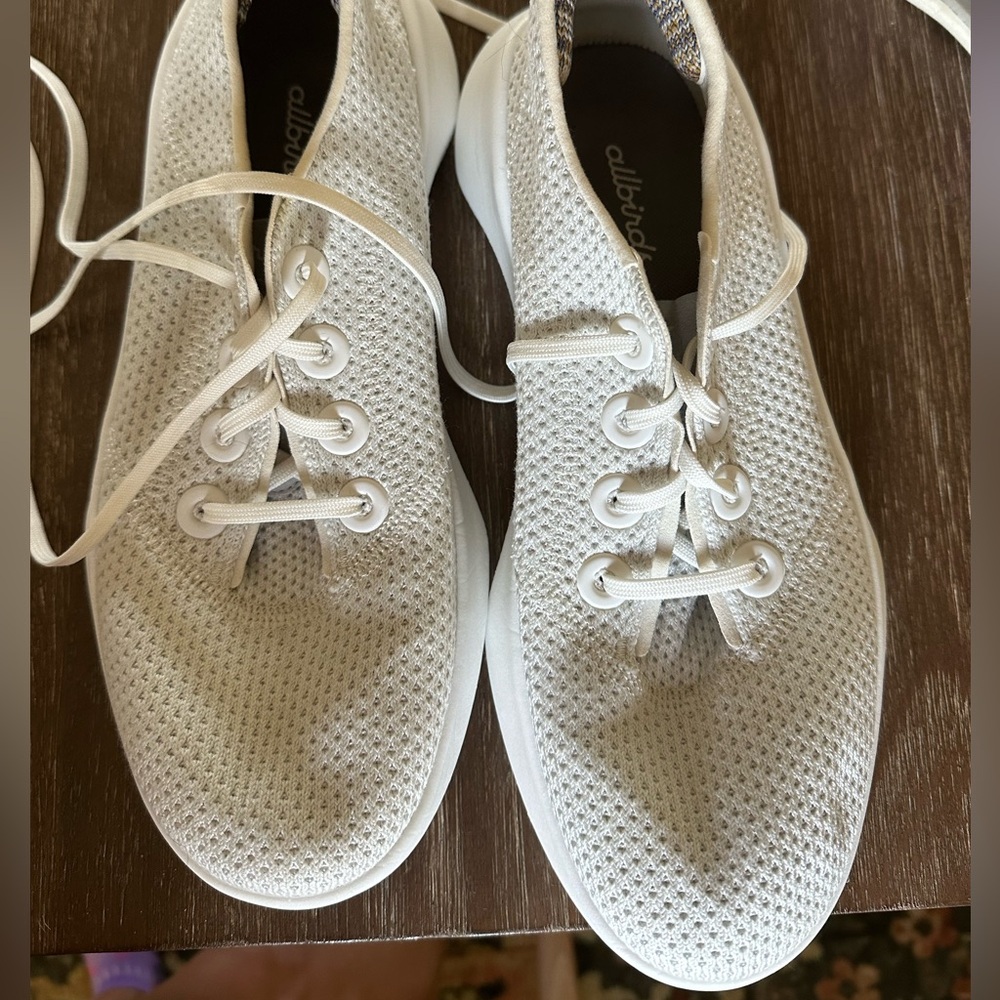 Allbirds tree runners size 8